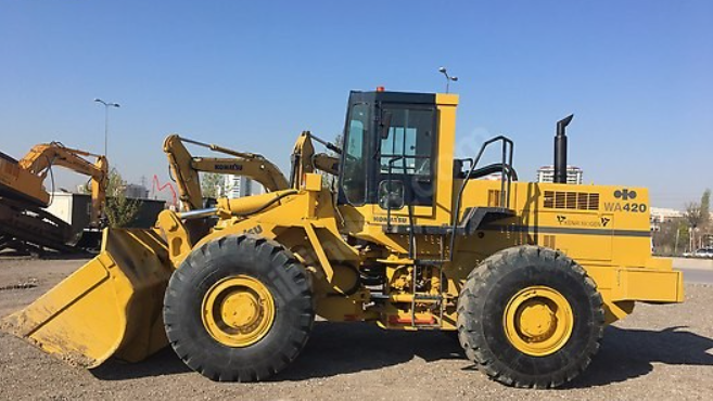 Carregadeira de rodas Komatsu WA420 – peças sobressalentes